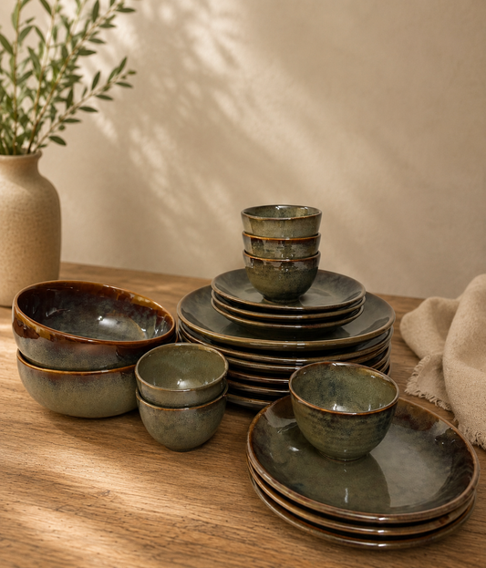 Earthy Brown–Green
 Glazed Ceramic Dinner Set – 20 Pieces