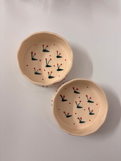 Hand-Painted Bloom Motif 
Ceramic Bowl