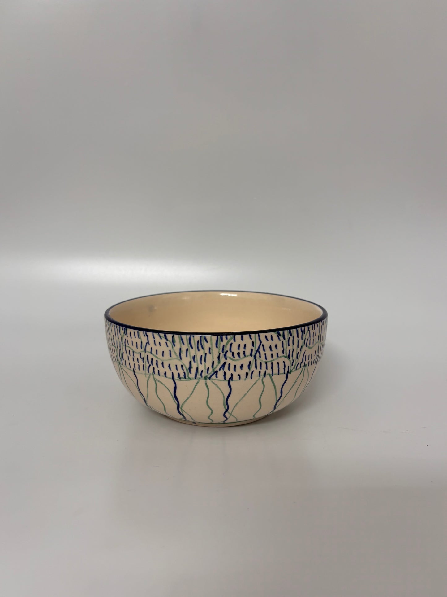 Hand-Painted Leaf Mosaic 
Ceramic Bowl Set – Set of 4