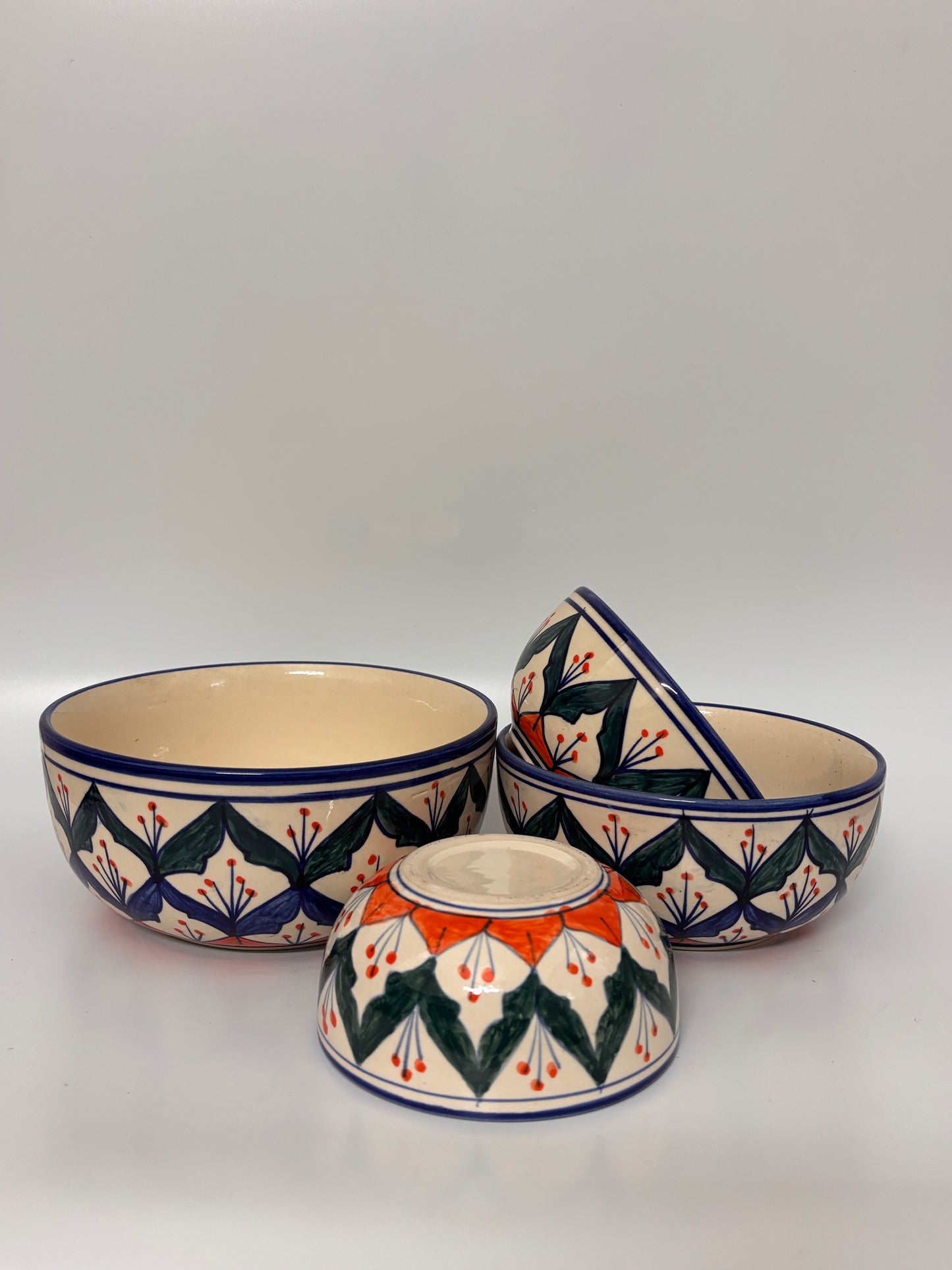 Hand-Painted Floral Motif 
Ceramic Bowl Set – Set of 4