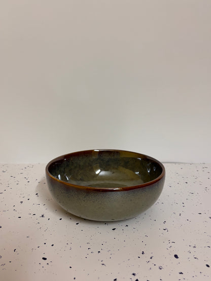 Earthy Brown–Green
 Glazed Ceramic Dinner Set – 20 Pieces