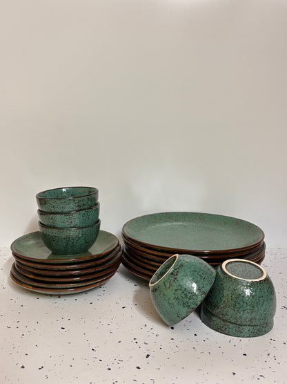 Green Rustic Glaze
 Dinner Set – 18 Pieces