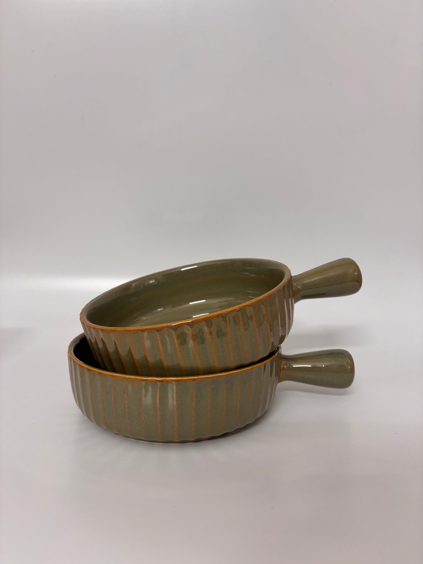 Olive Green Ceramic 
Pasta Pan / Handled Bowl
