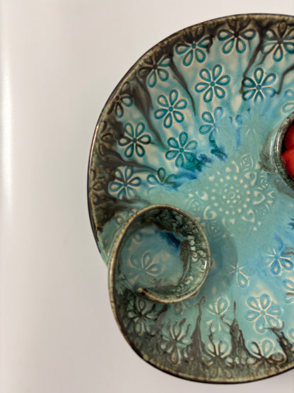 Blue Blossom Embossed Ceramic Snack Platter
 with Dual Dip Bowls