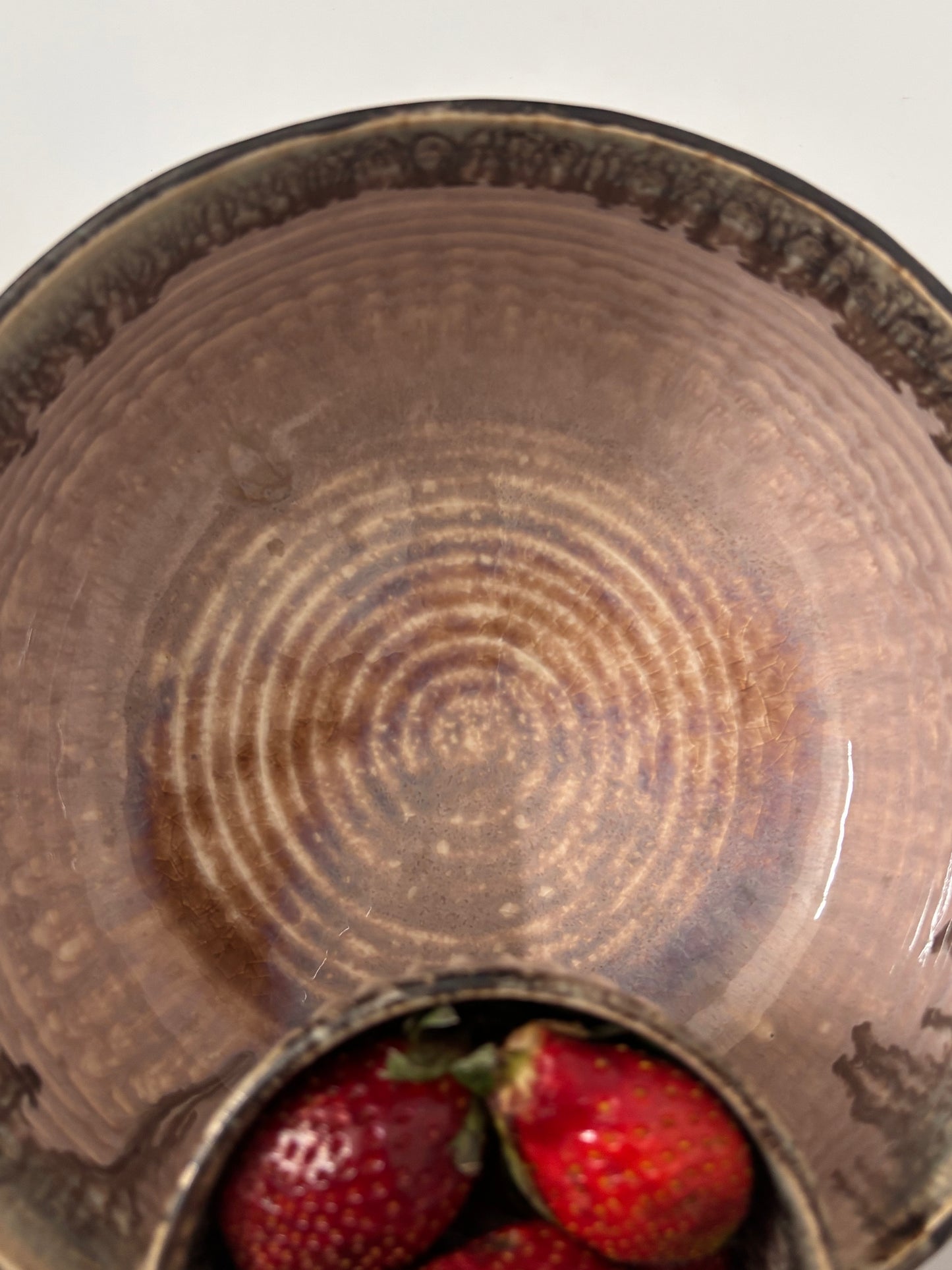Beige Ribbed Ceramic Snack Bowl with Attached 
Dip Section