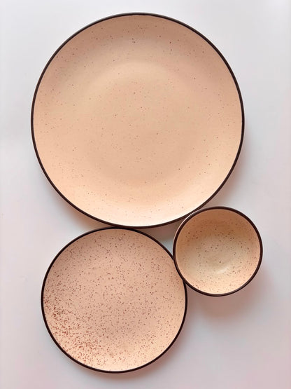 Beige Speckled Ceramic Dinner Set( Set of 3)
