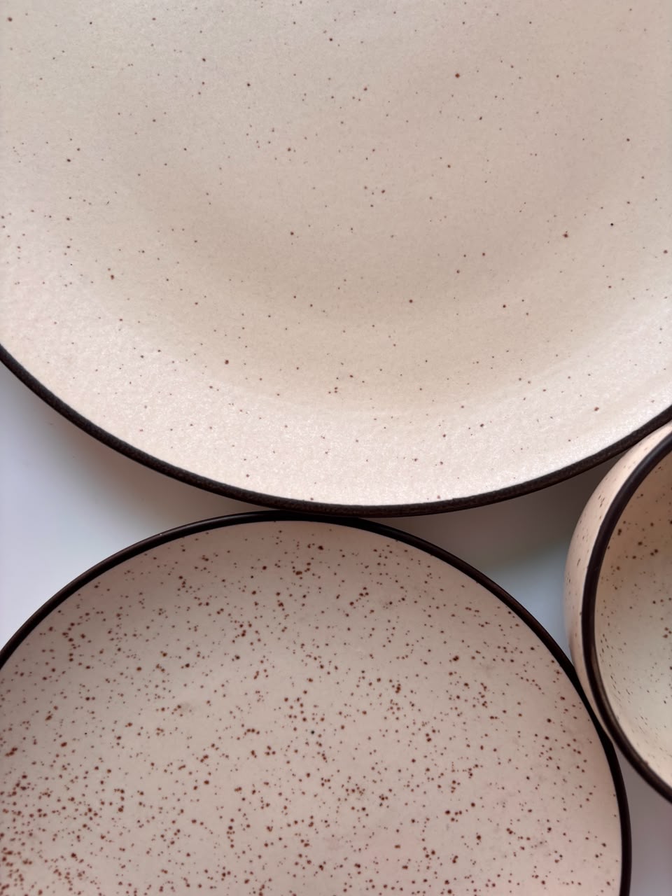 Beige Speckled Ceramic Dinner Set( Set of 3)