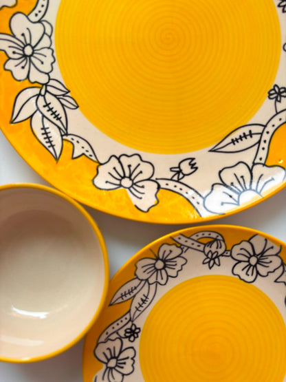 Sun Bloom Floral Dinner Set (Set of 6)